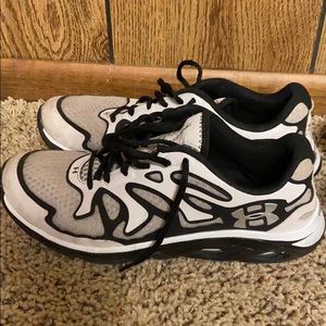 Under Armour Running Shoes